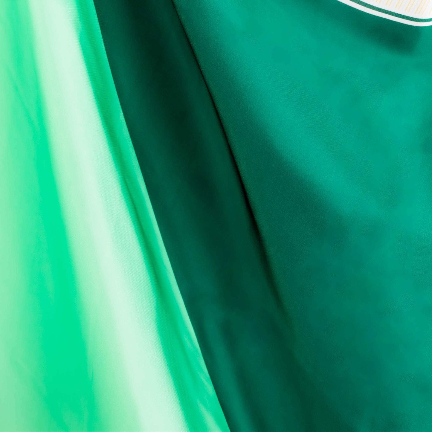 Eșarfă damă din satin, imprimeu cu dungi și secțiuni geometrice, 70 x 70 cm - Verde