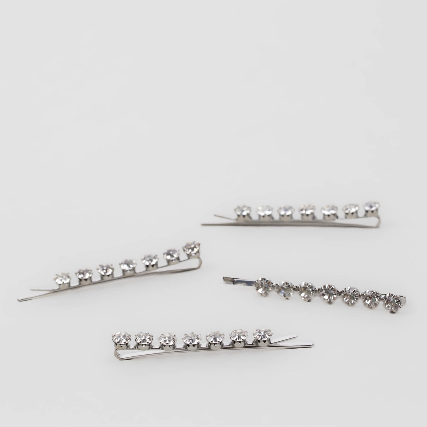 Agrafe de păr elegante cu pietre strălucitoare, set 4 buc - Argintiu
