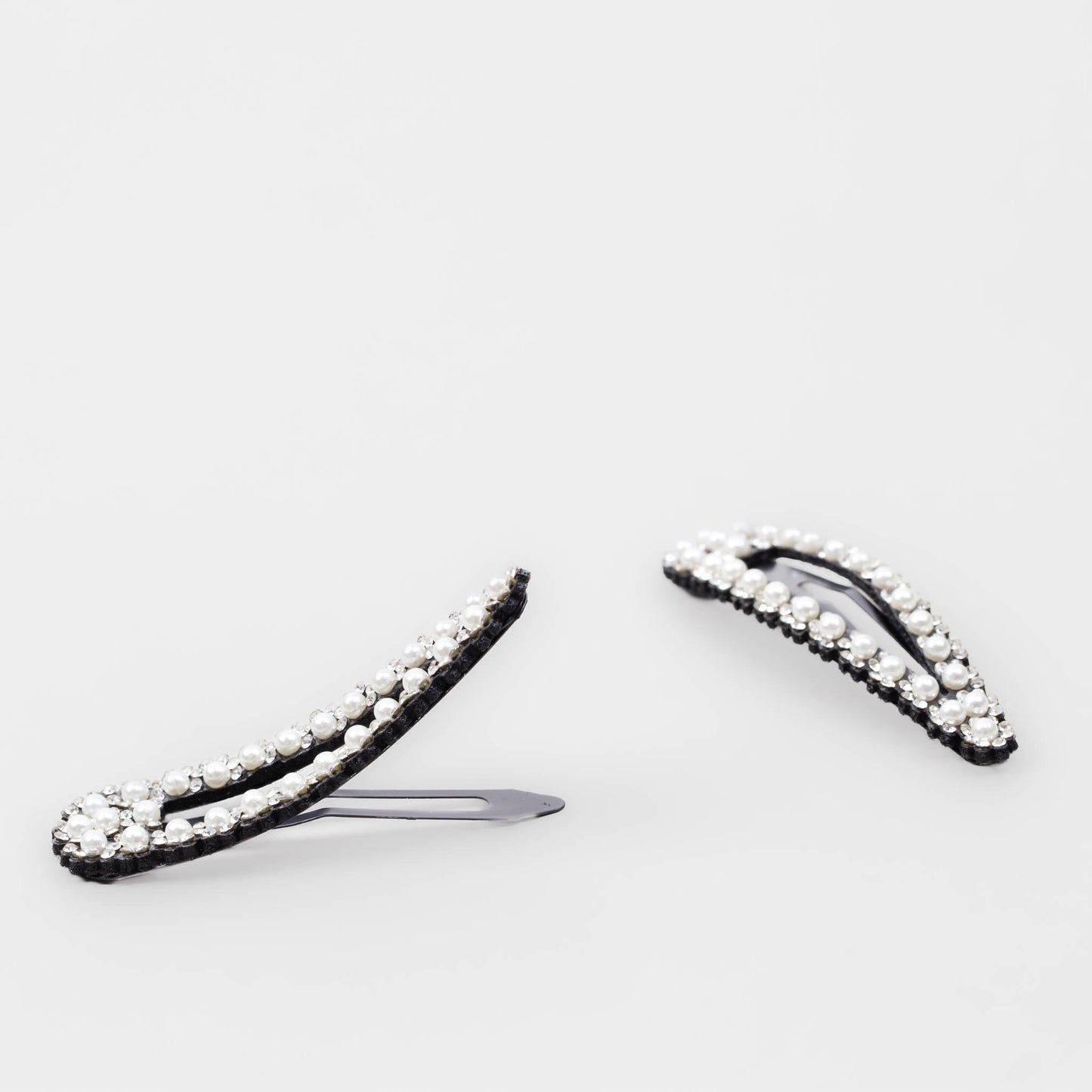 Agrafe de păr tip click cu perle mici și ștrasuri, set 2 buc - Negru