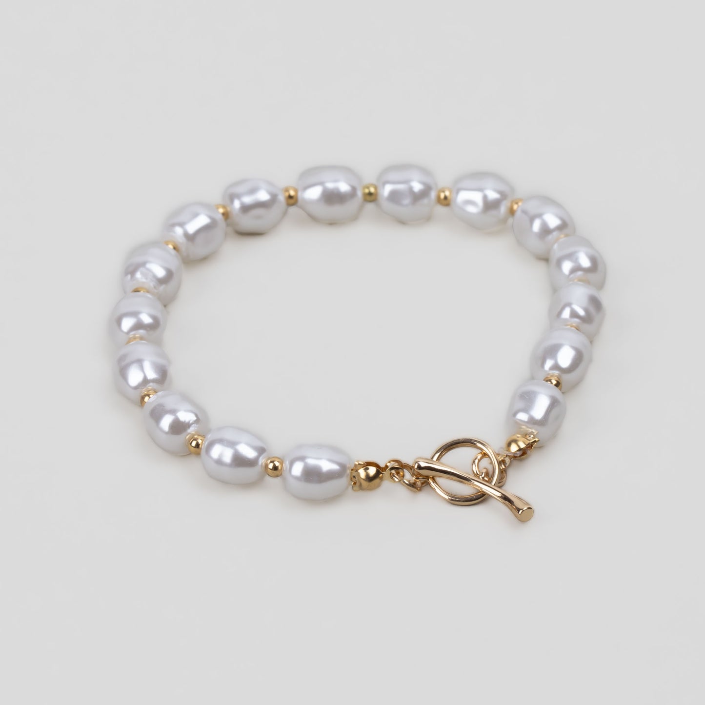 Brățară cu perle și închizătoare toggle - Auriu