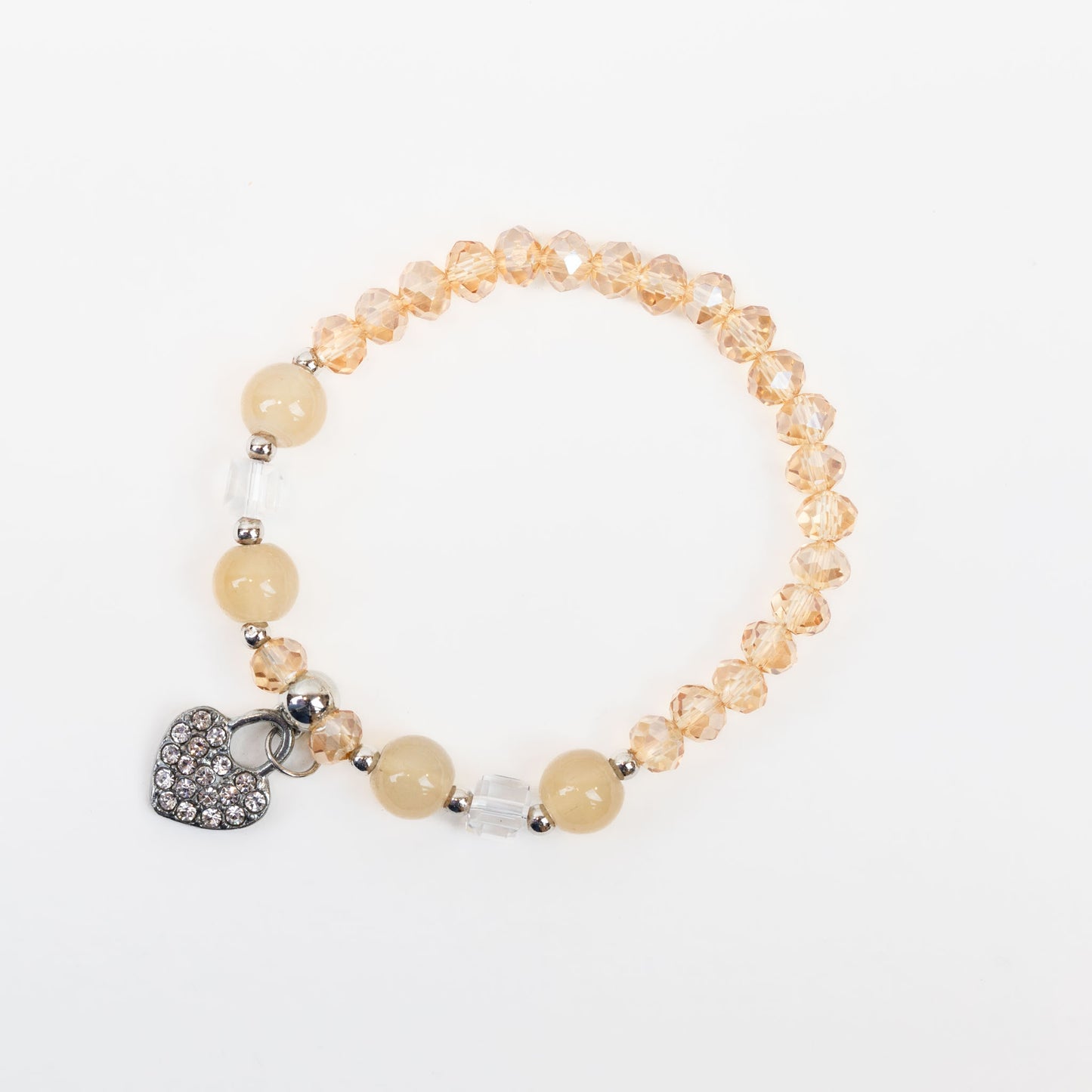 Brățară elastică cu mărgele, pietre și charm în formă de inimă - Bej
