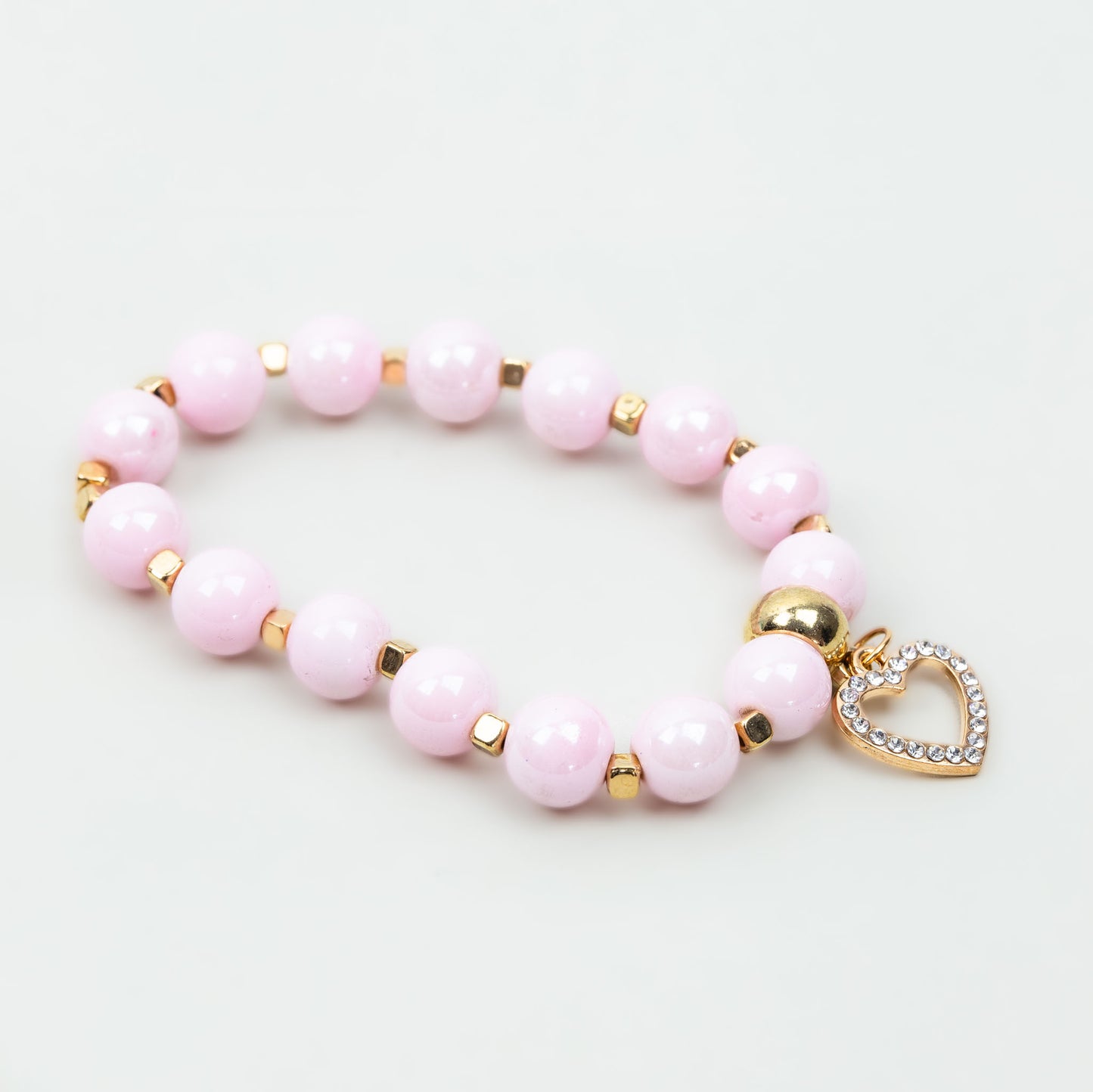 Brățară elastică cu mărgele și charm cu inimă și ștrasuri - Roz