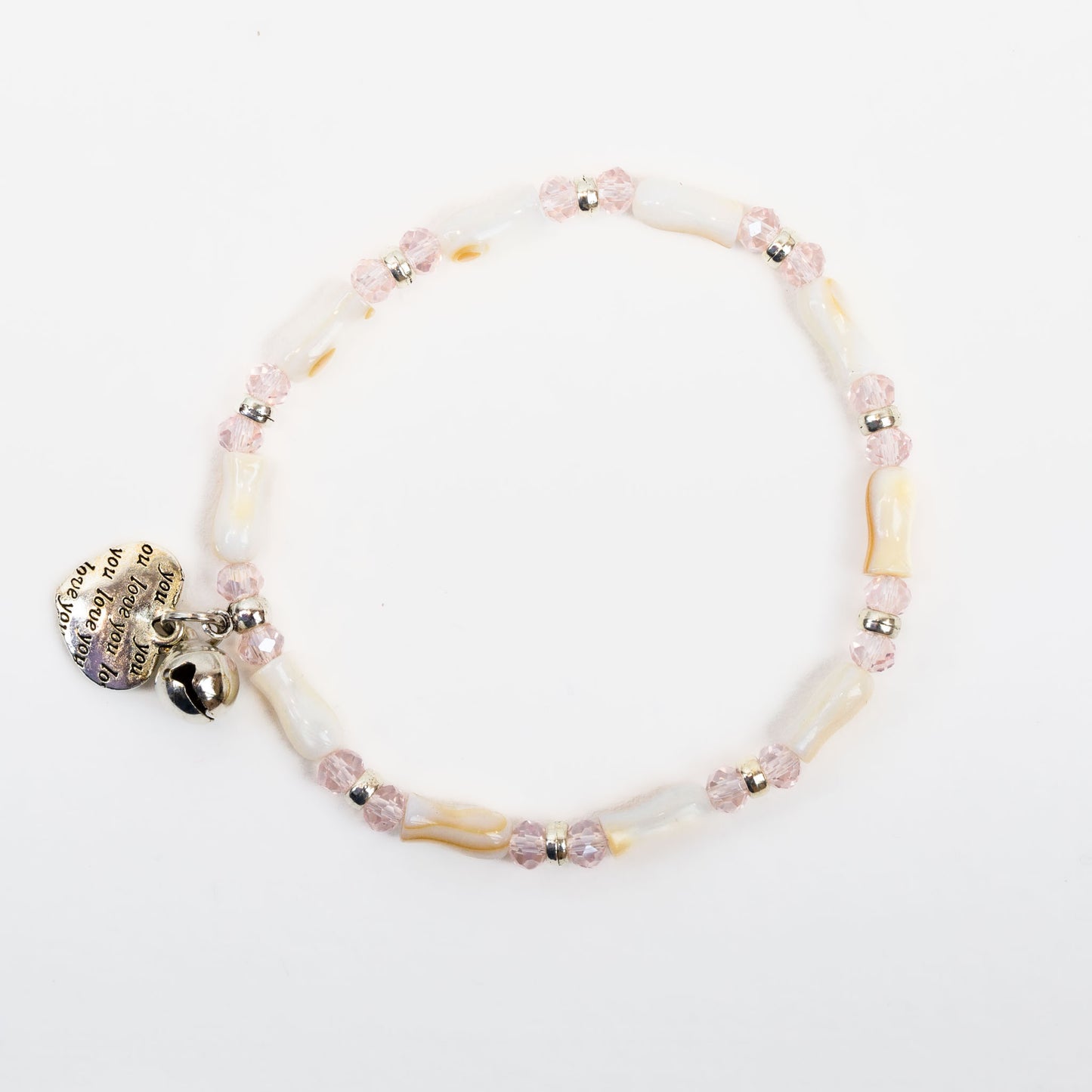 Brățară elastică cu pietre sidefate și charm în formă de inimă - Alb, Roz