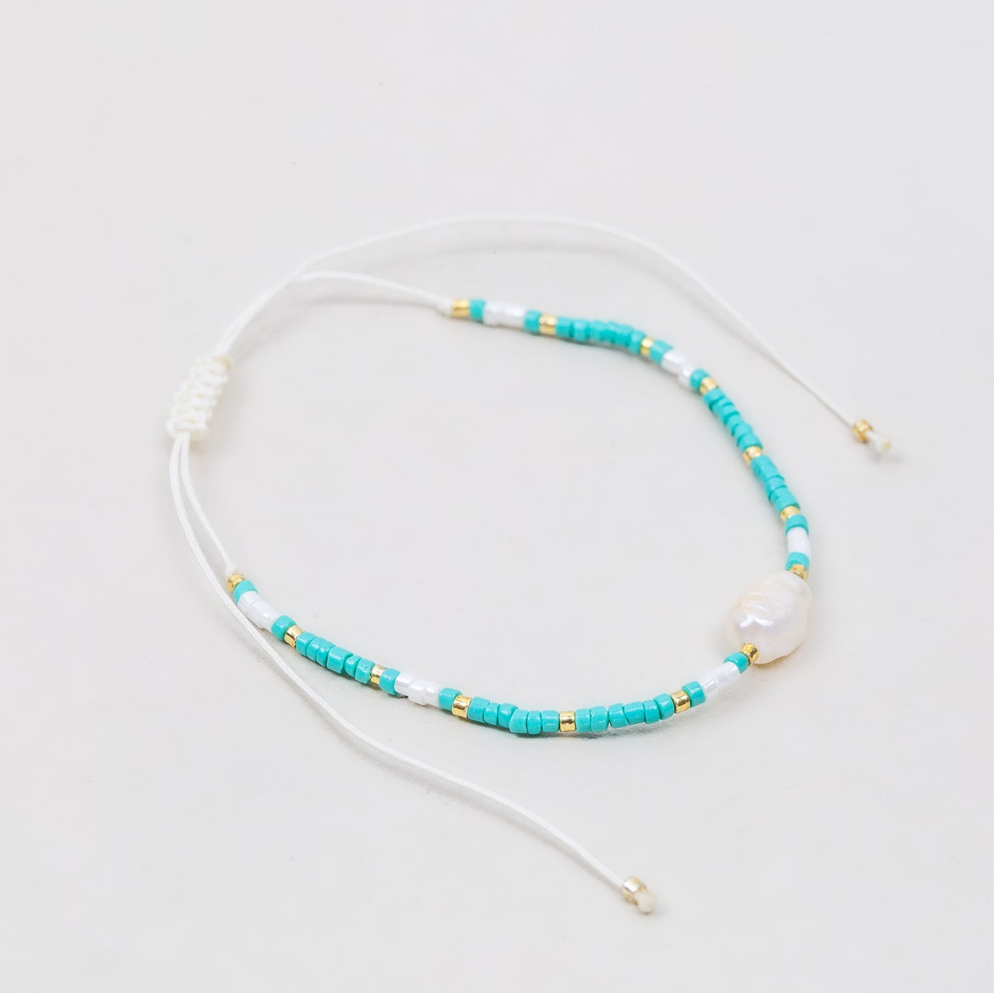 Brățară reglabilă cu șnur și perlă - Verde