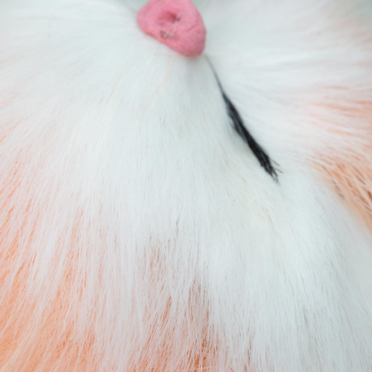 Breloc chei pufos pisicuță adorabilă - Peach