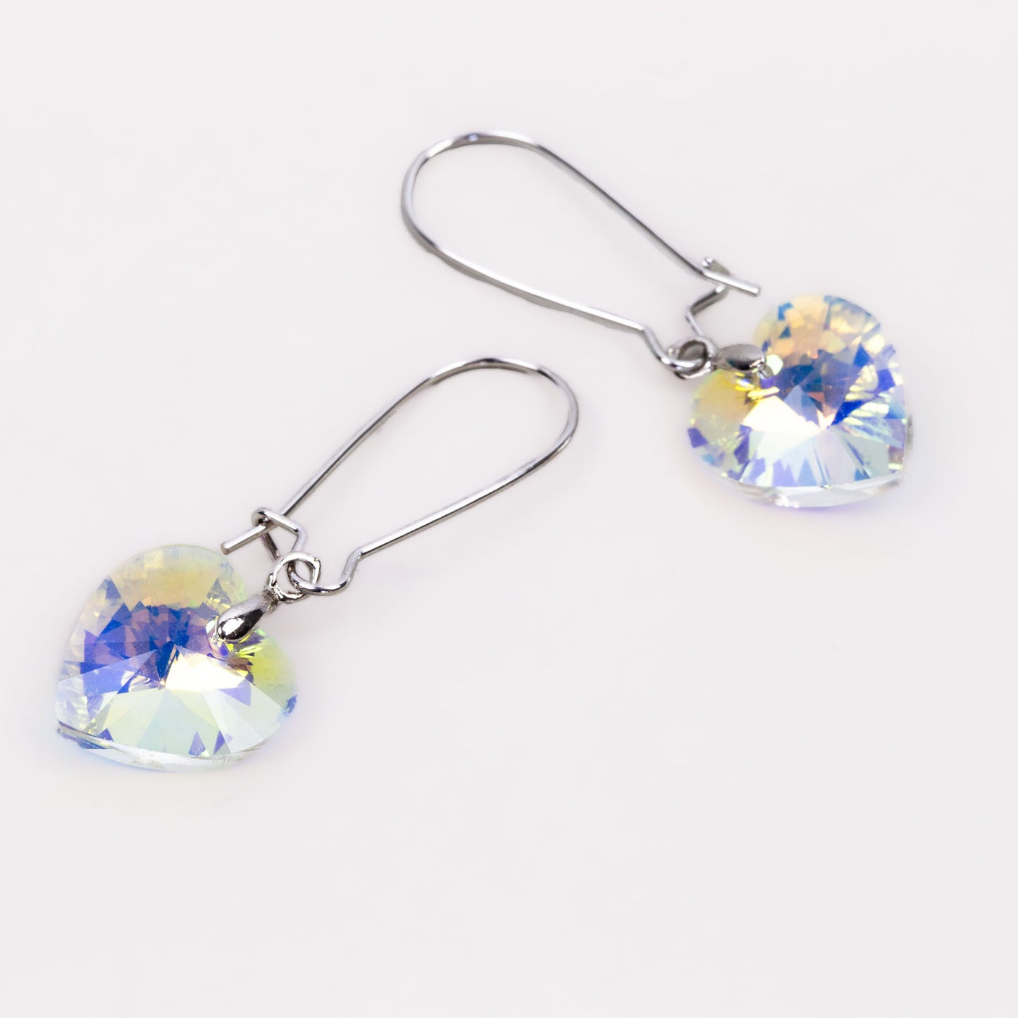 Cercei lungi cu piatră strălucitoare în formă de inimă - Galben