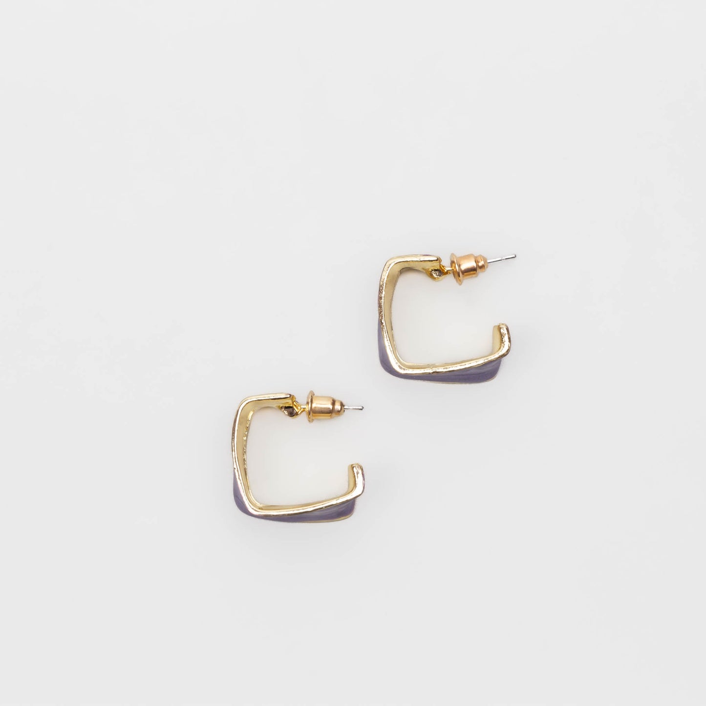 Cercei aurii tip verigă cu accent color glossy - Mov