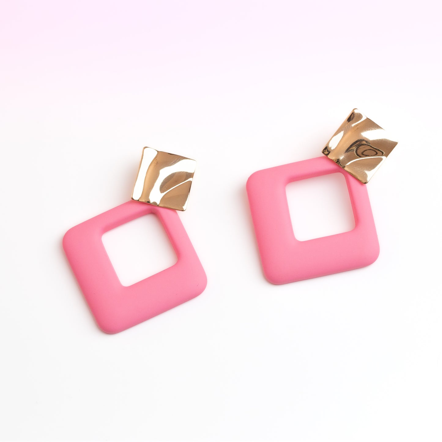 Cercei cu accent auriu și romb siliconat - Bubble Gum