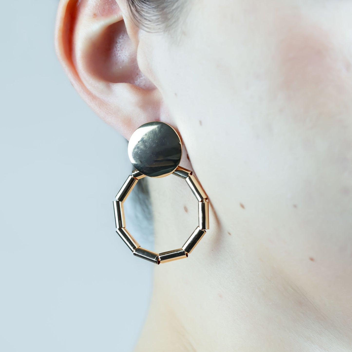 Cercei cu bănuț și cerc secționat - Auriu