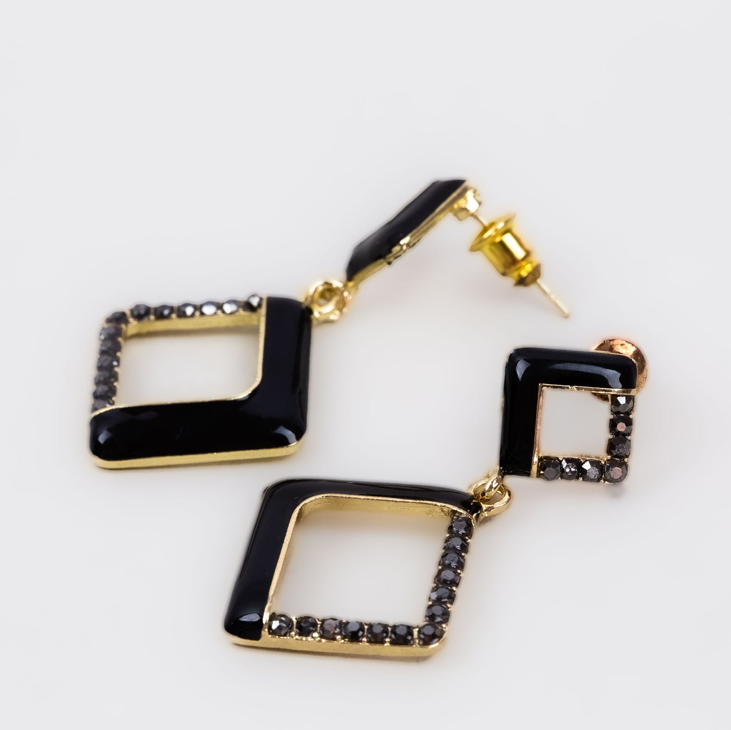 Cercei cu forme de romb și ștrasuri negre - Negru