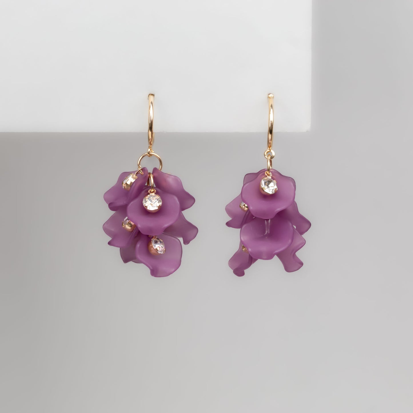 Cercei cu petale delicate și pietre - Mov