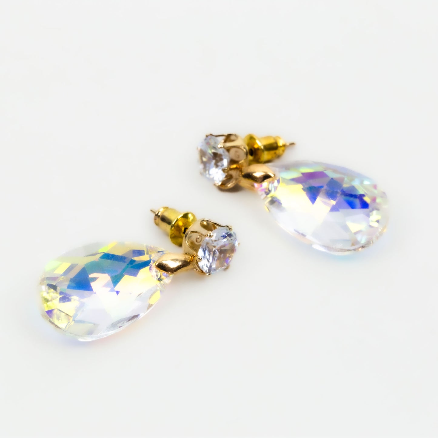 Cercei cu piatră strălucitoare în formă de lacrimă - Alb transparent