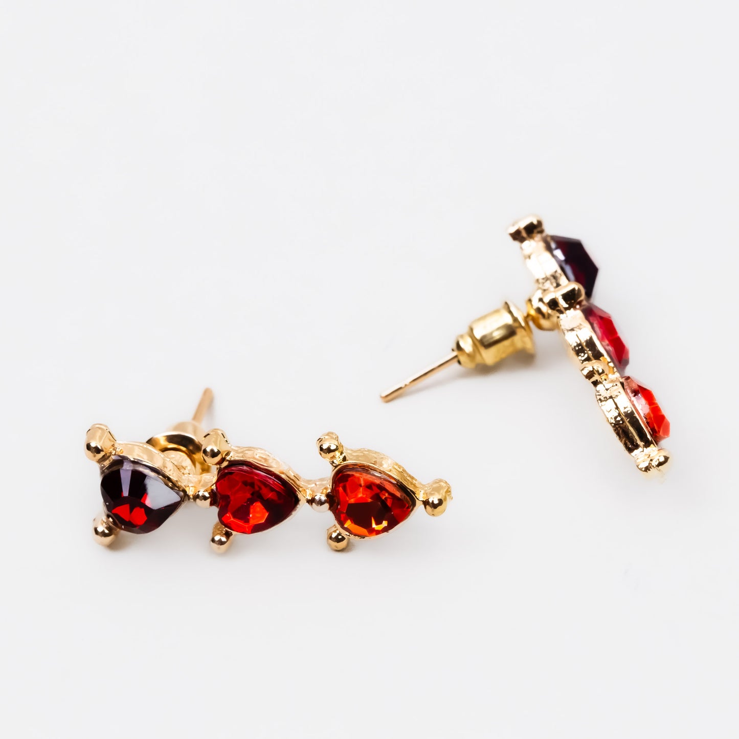 Cercei eleganți dragostea din tei cu pietre în formă de inimă - Auriu, Roșu