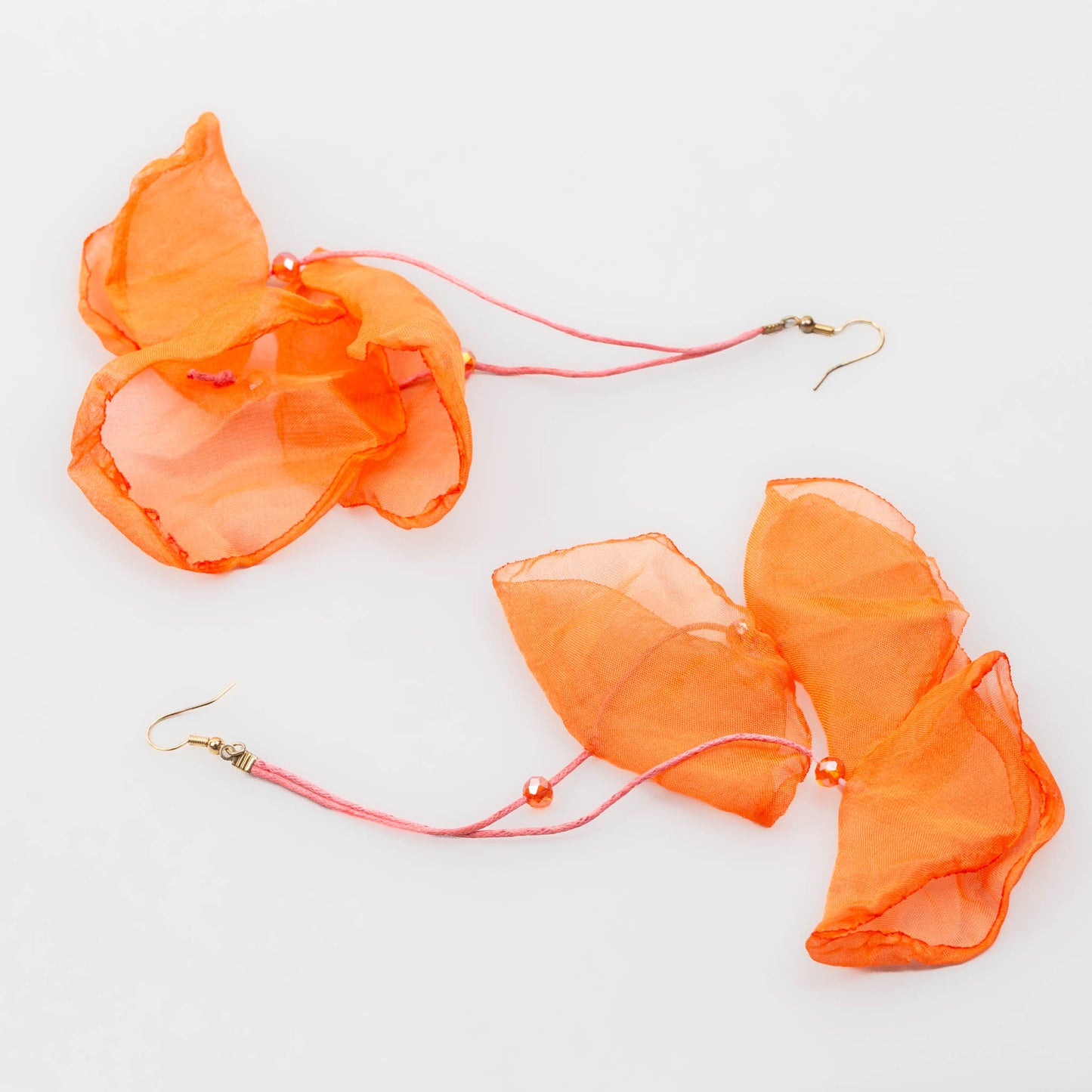 Cercei extra lungi și ușori cu petale delicate din material textil - Portocaliu