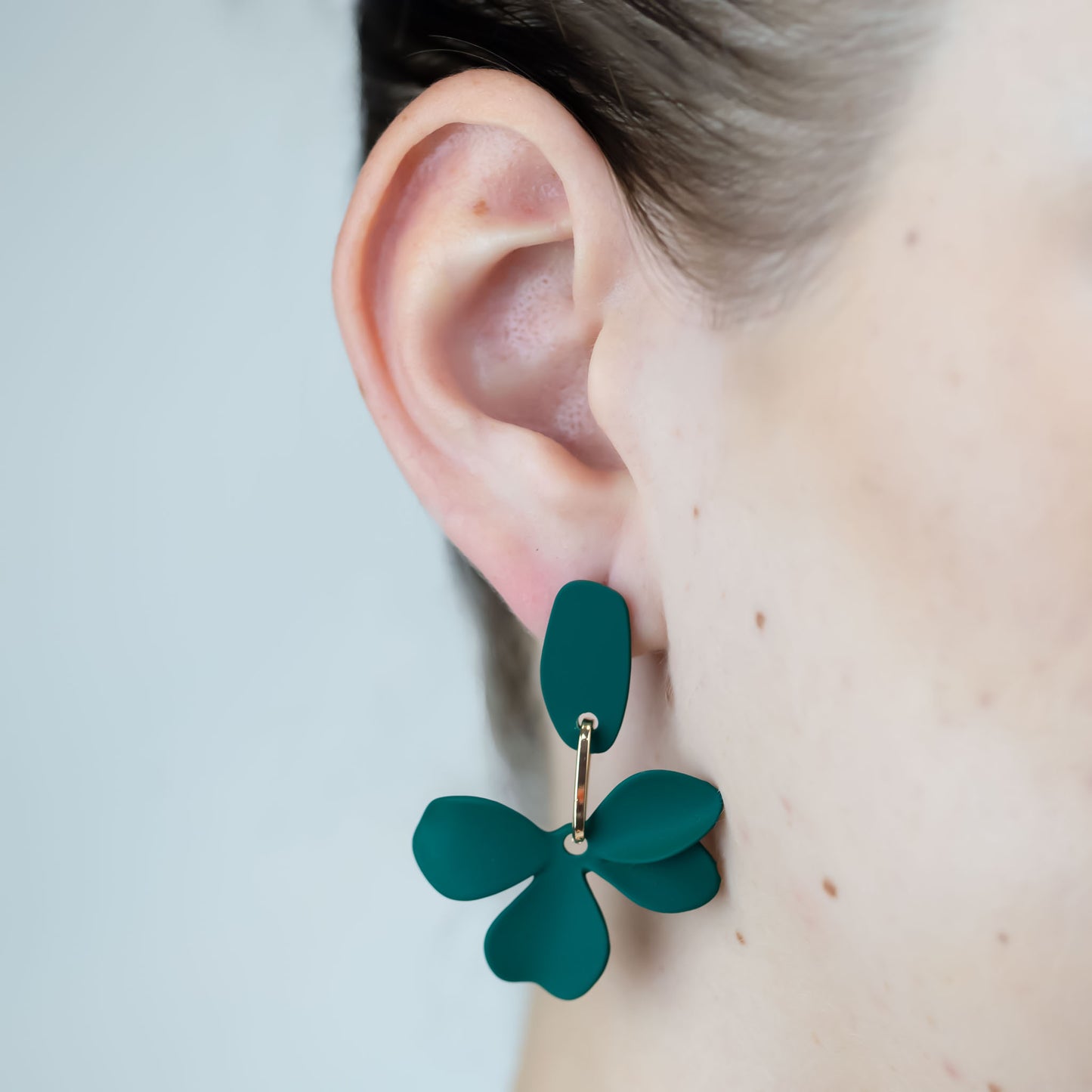 Cercei floare de nu mă uita cu textură fină de silicon - Verde