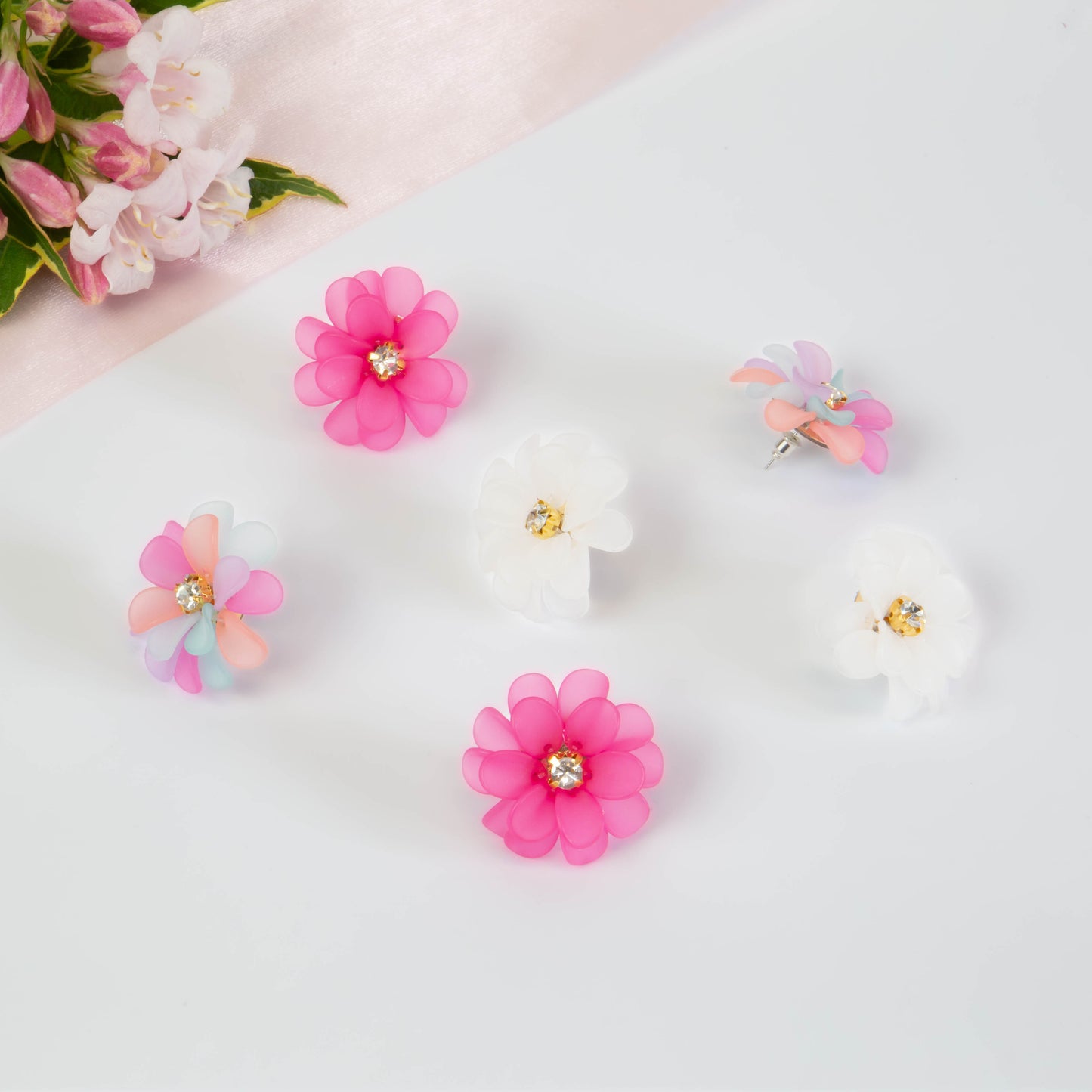 Cercei flori vibrante cu piatră, set 3 - Multicolor