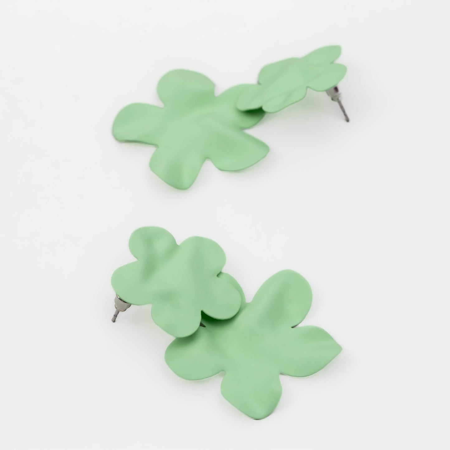 Cercei flower power cu textură de silicon - Verde Deschis
