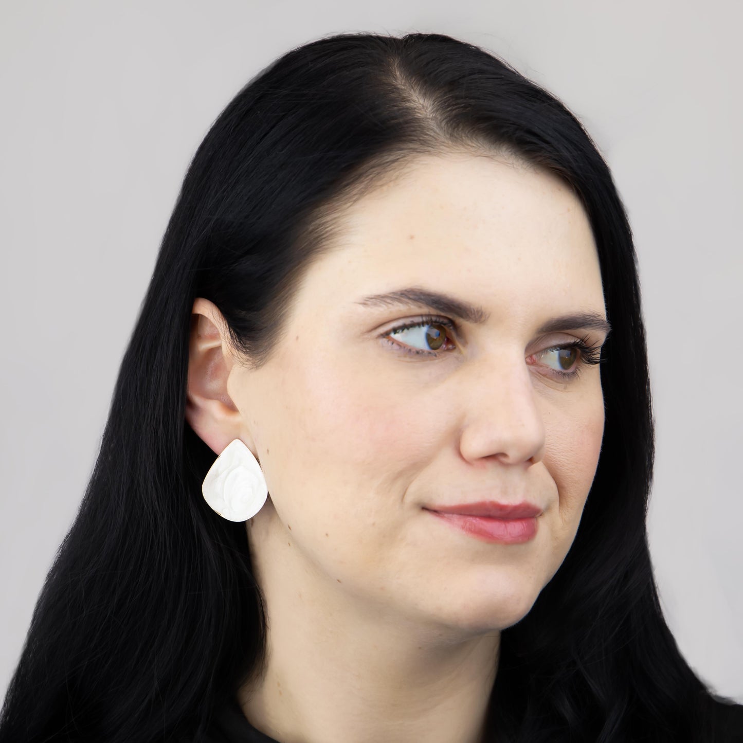 Cercei glossy romb și petale, set 2 - Alb Scoică