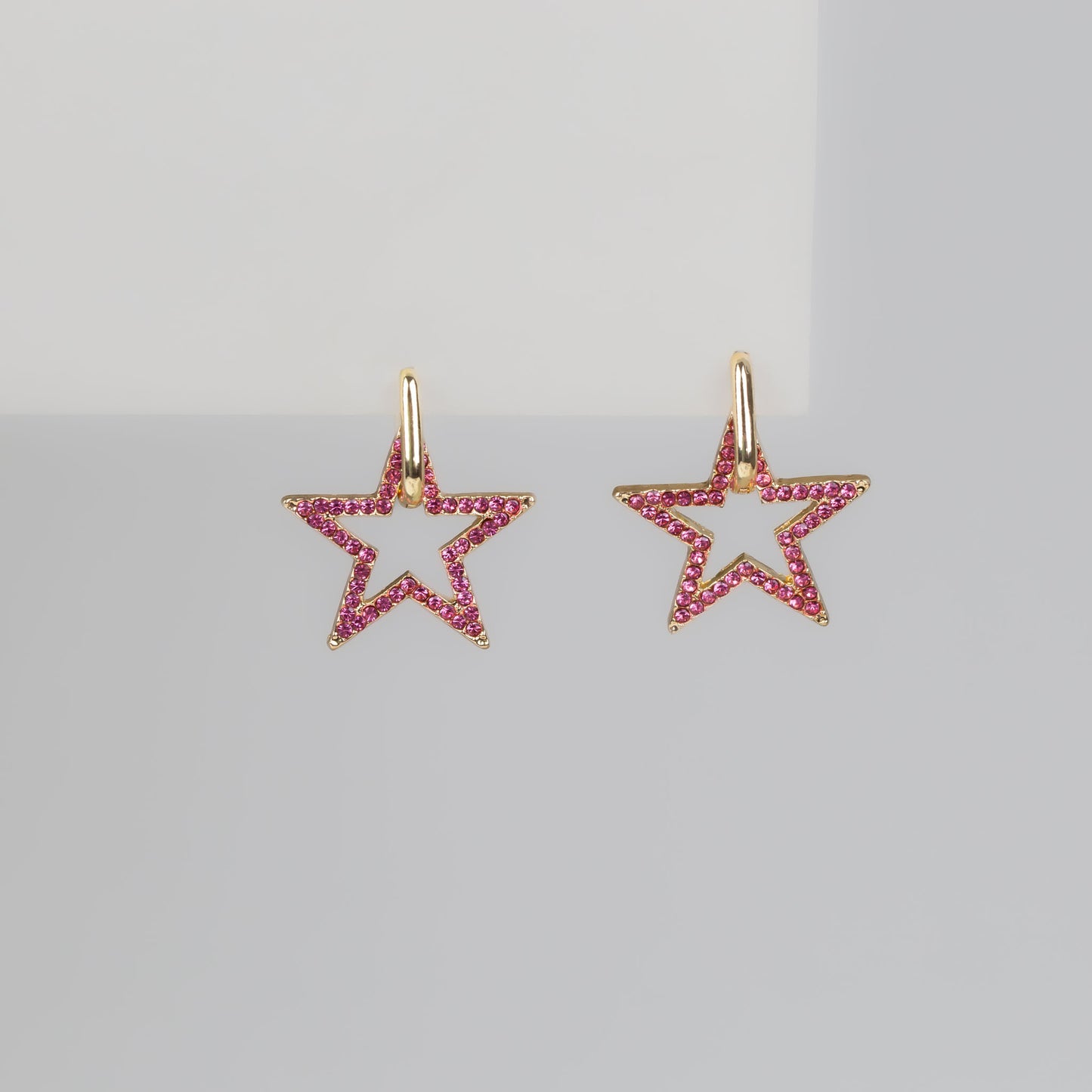 Cercei în formă de stea cu verigă și ștrasuri - Roz