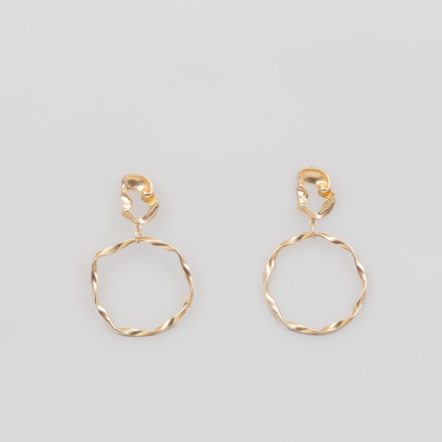 Cercei kontorsia cu cercuri abstracte - Auriu
