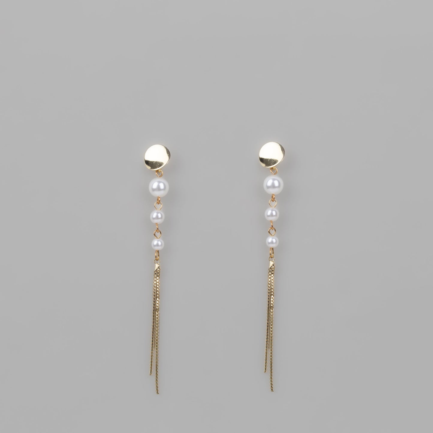 Cercei lungi cu bănuț și perle pe lanț - Auriu