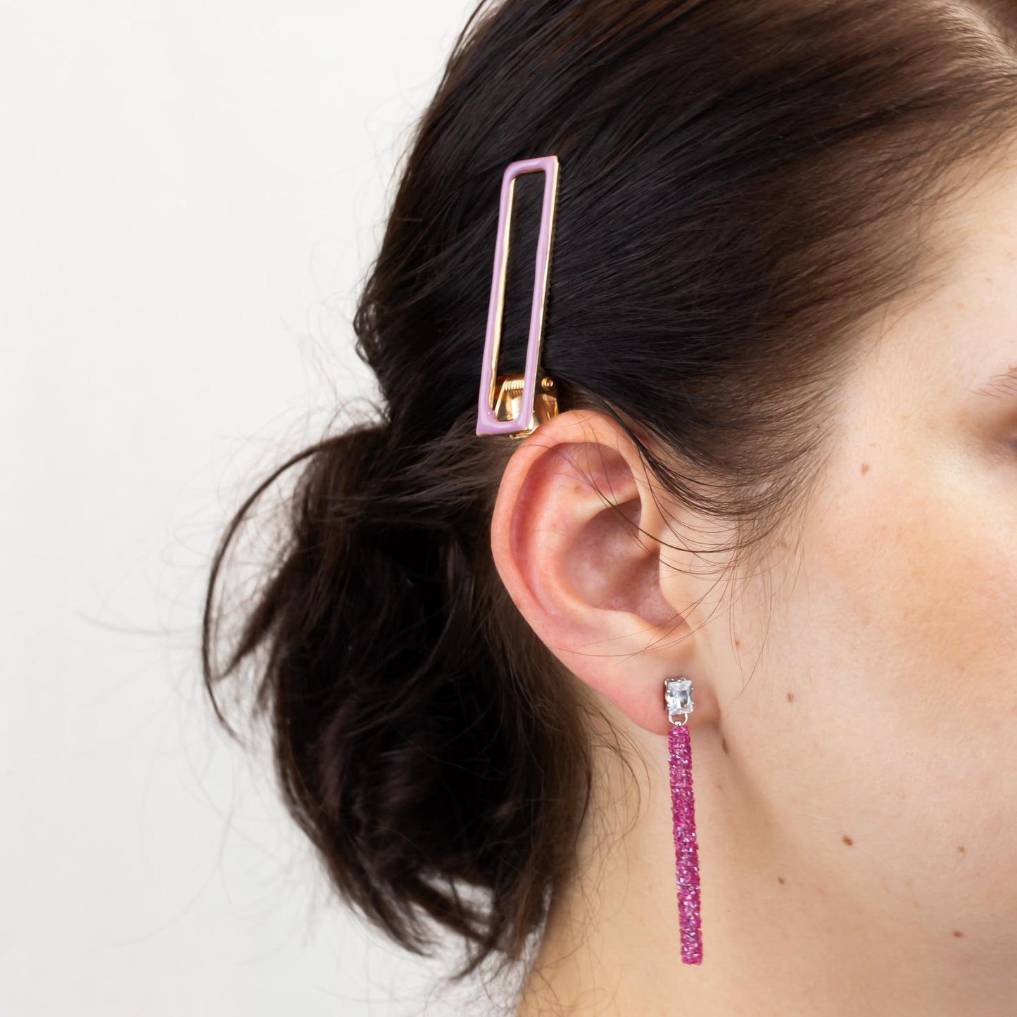 Cercei lungi cu ștrasuri colorate și textură ca zahărul - Roz