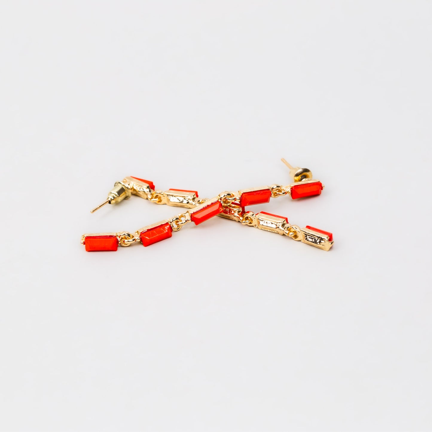 Cercei lungi eleganți pe lanț cu pietre mici - Auriu, Portocaliu