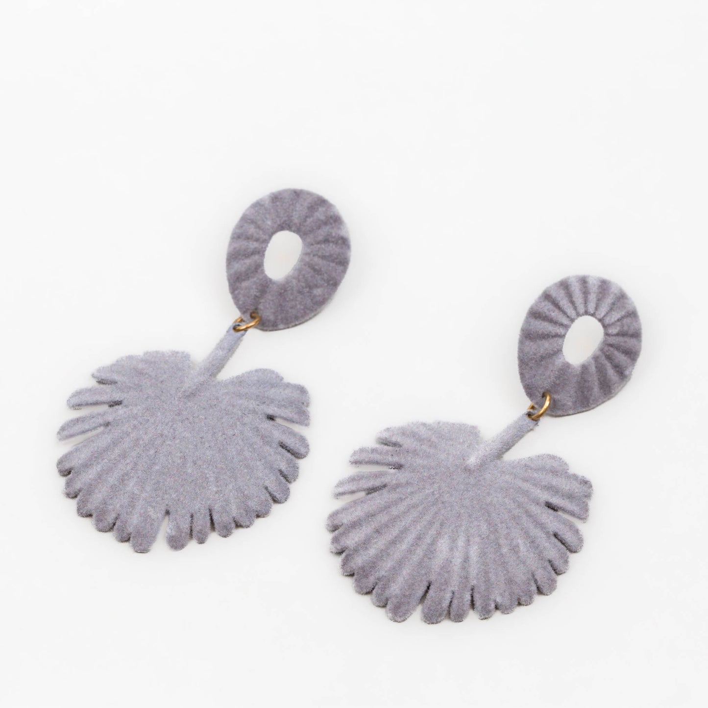 Cercei lungi exotic life cu textură de catifea - Gri