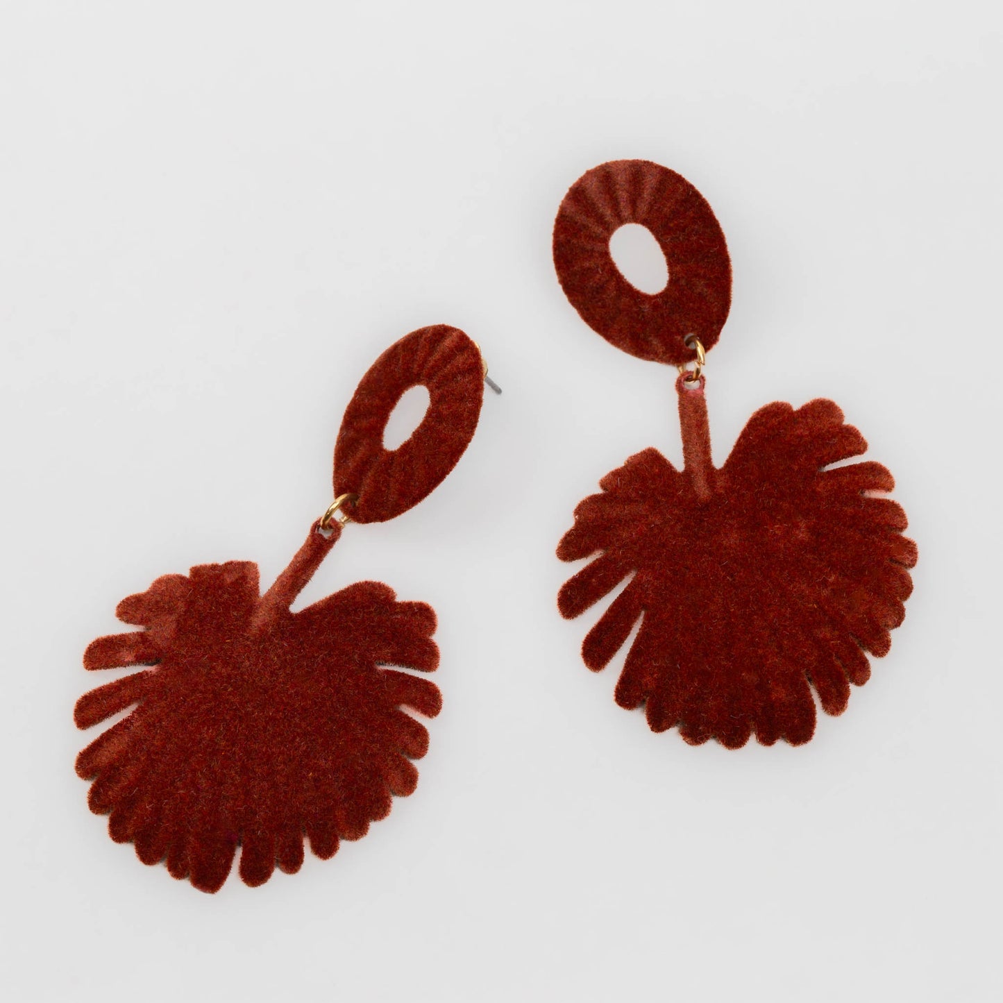 Cercei lungi exotic life cu textură de catifea - Maro