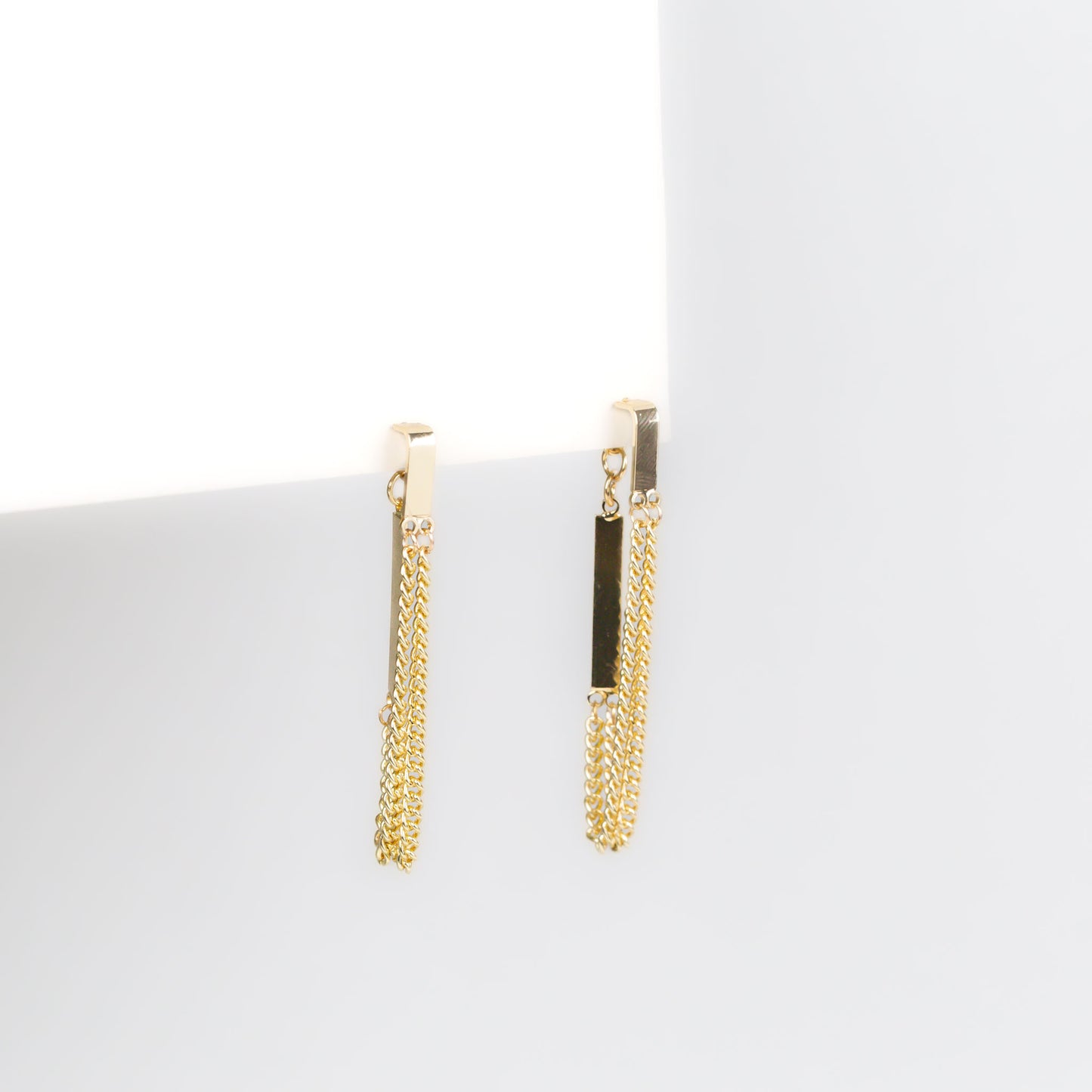 Cercei lungi în stil minimal cu lanț dublu - Auriu