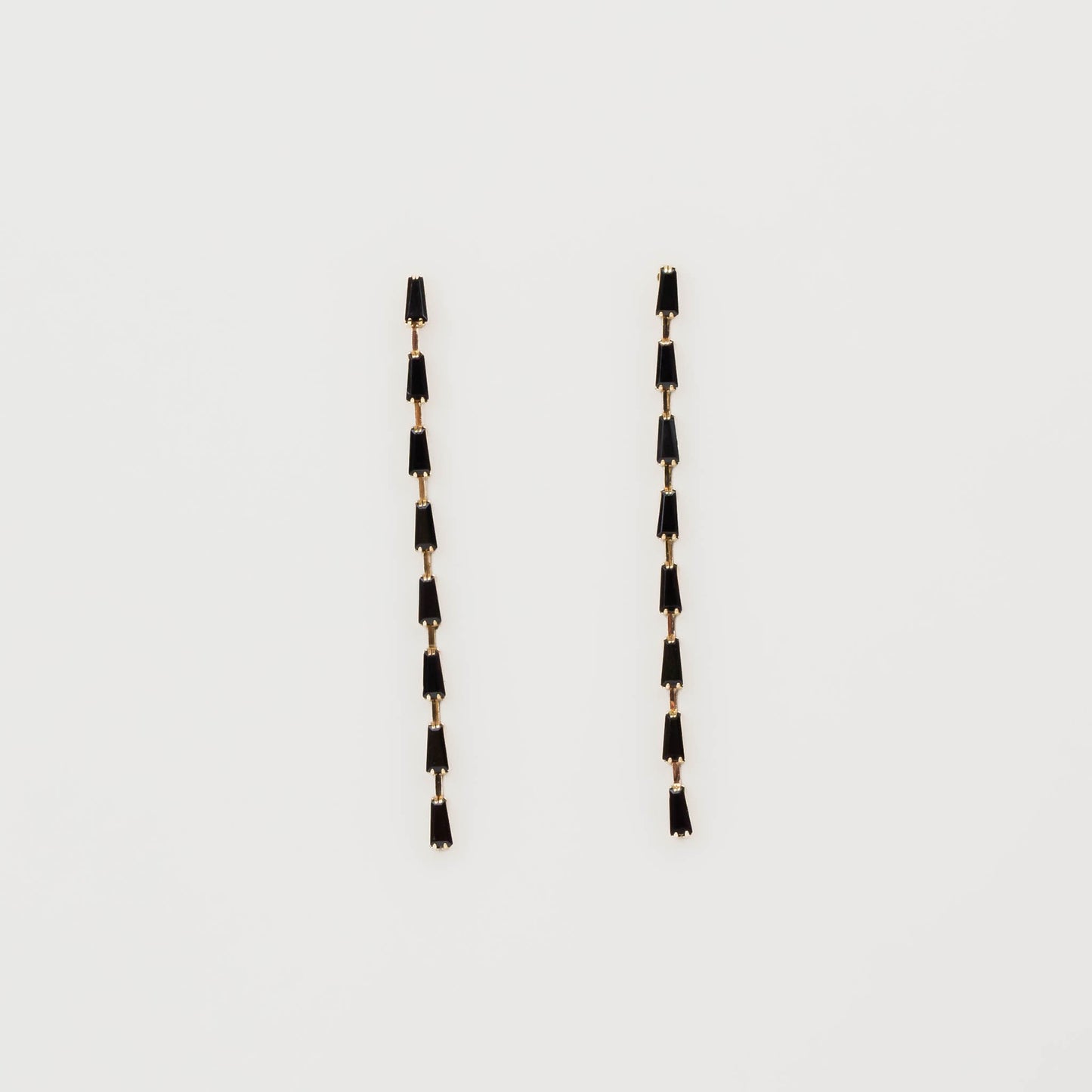 Cercei lungi și ușori cu pietre colorate - Negru
