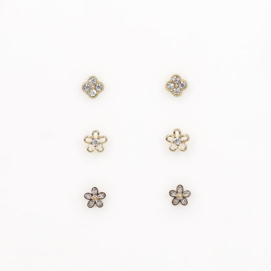 Cercei mici cu forme de flori delicate și pietre strălucitoare, set 3 perechi - Auriu
