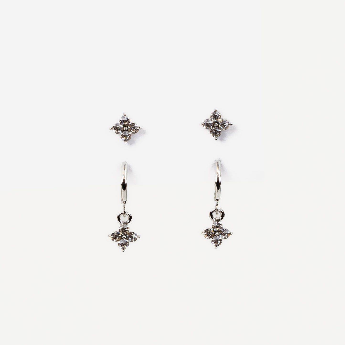 Cercei mici cu pietre strălucitoare delicate, set 2 perechi - Argintiu