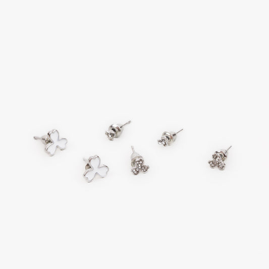 Cercei mici discreți cu floare și ștrasuri, set 3 perechi - Argintiu, Alb