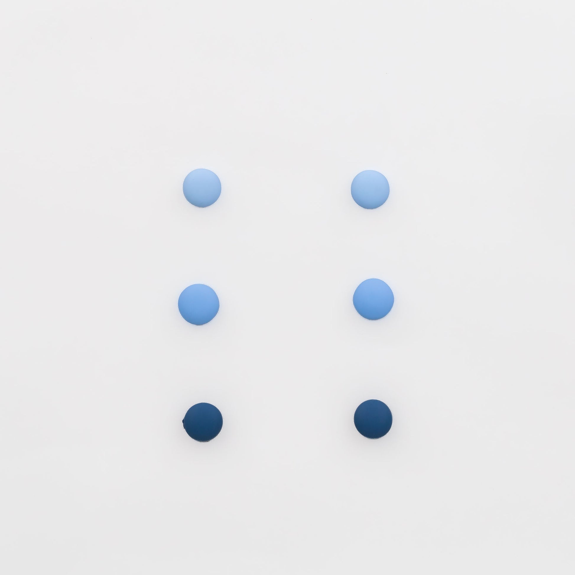 Cercei mici discreți tip buton cu textură siliconată, set 3 perechi - Albastru