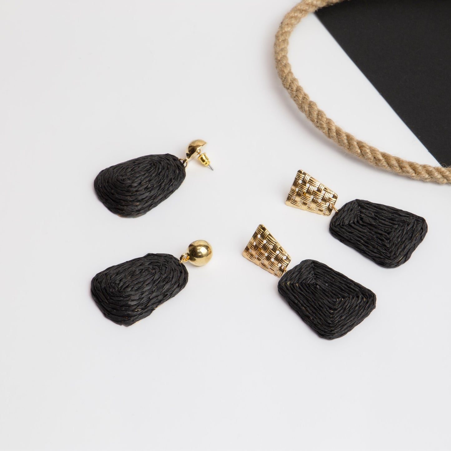 Cercei organic shapes din ratan, set 2 - Negru