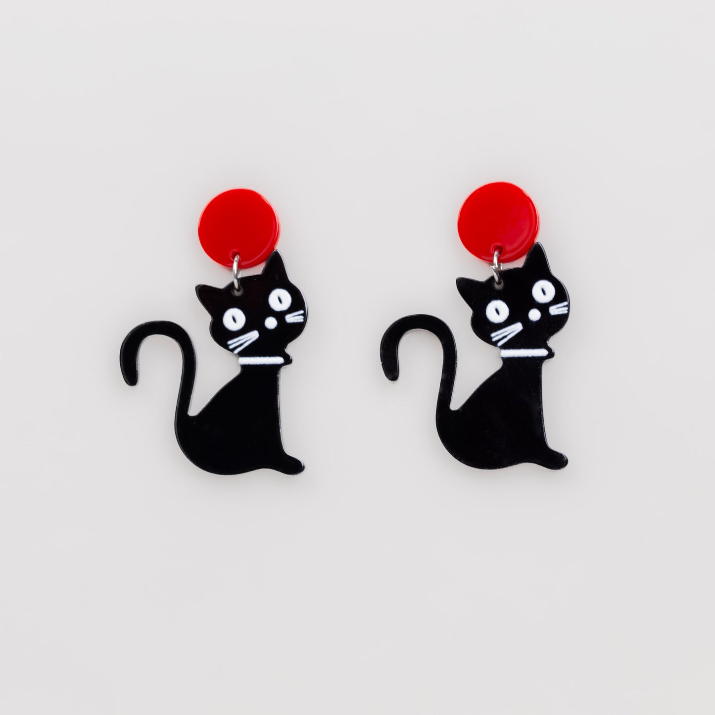 Cercei pisică miaunicioasă, ușori și comozi