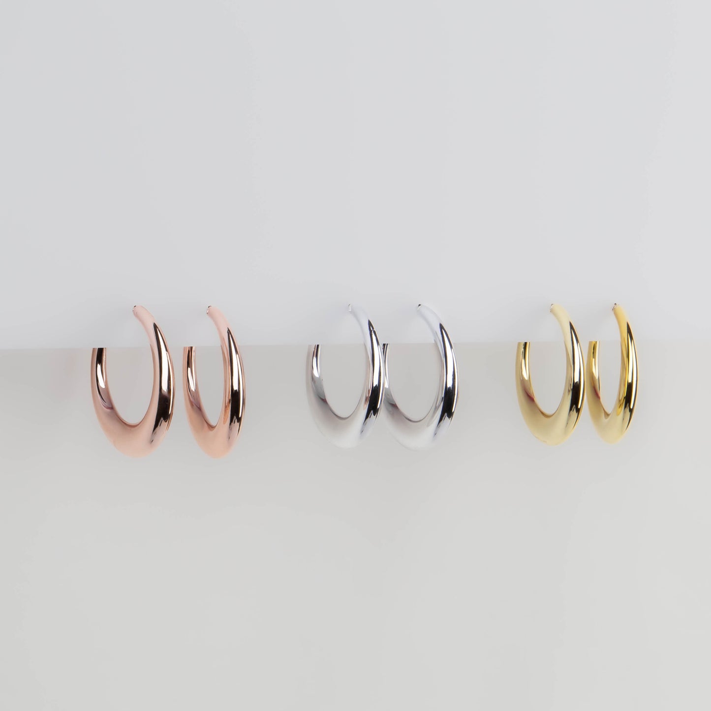 Cercei rotunzi crescent moon, set 3 - Essential Mix