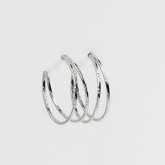 Cercei rotunzi dubli cu textură crestată - Argintiu