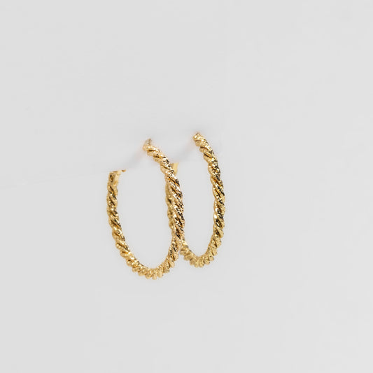 Cercei rotunzi spiralați cu textură crestată - Auriu elegant