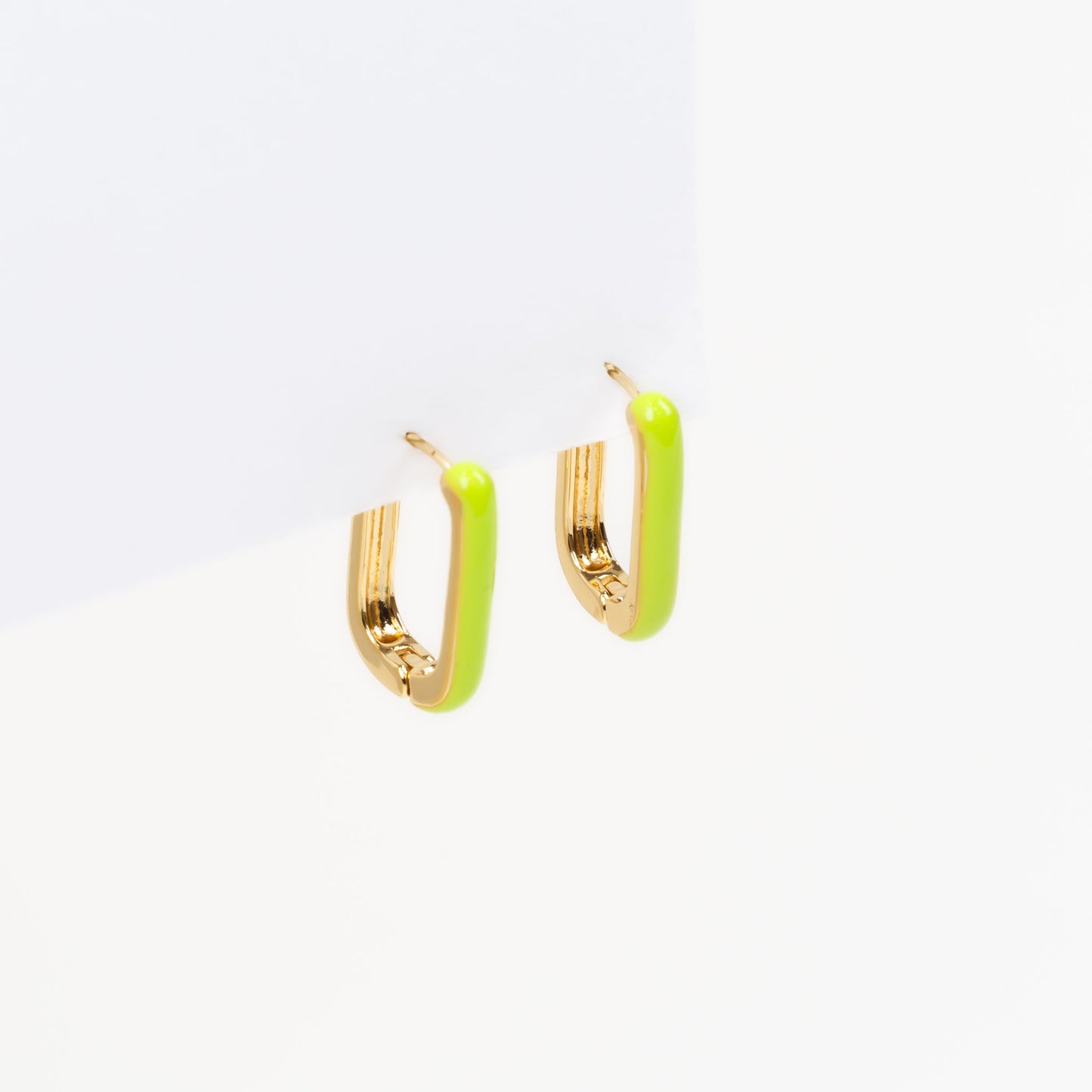 Cercei veriga aurii cu accent strident - Verde neon