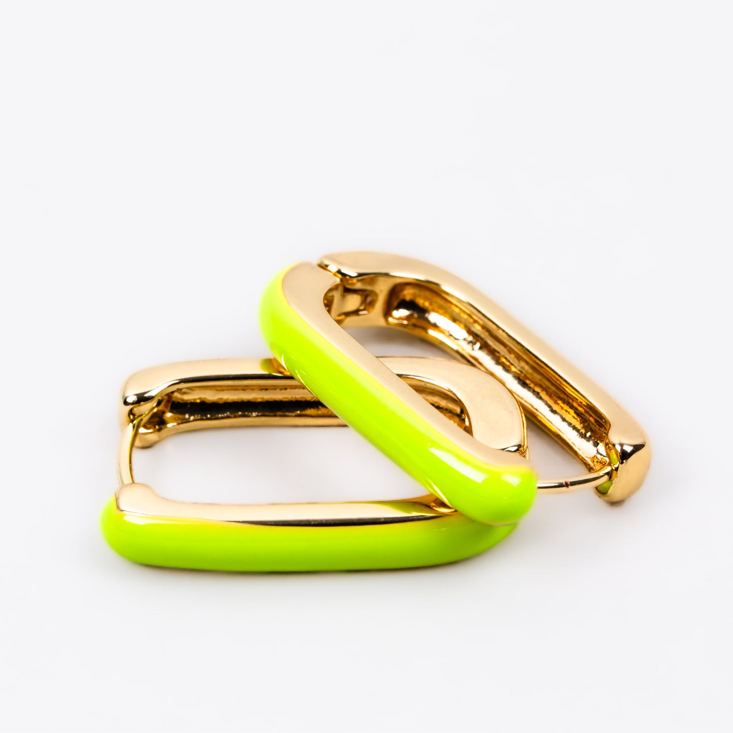 Cercei veriga aurii cu accent strident - Verde neon
