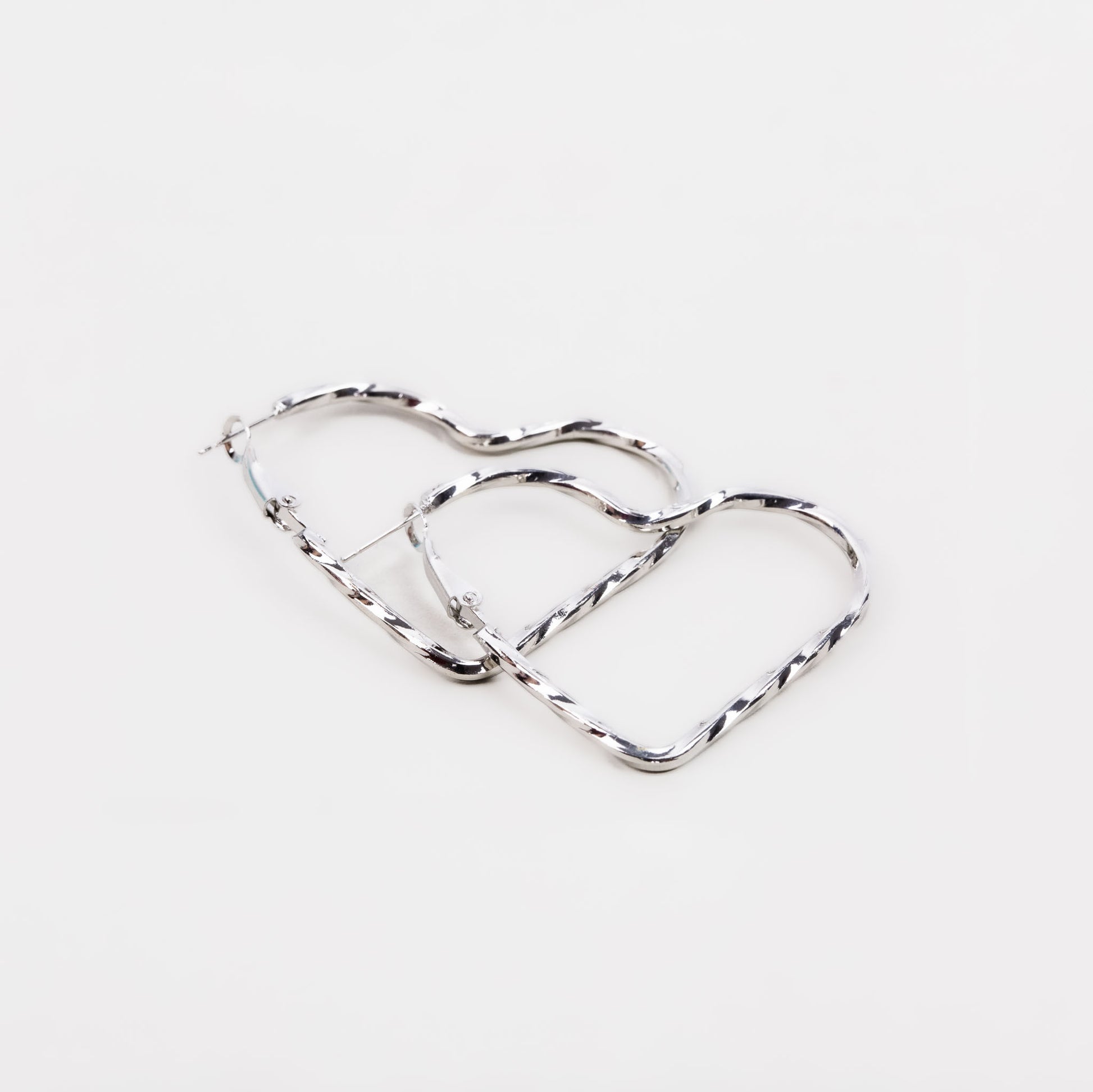 Cercei verigă în formă de inimă delicată - Argintiu iubitor