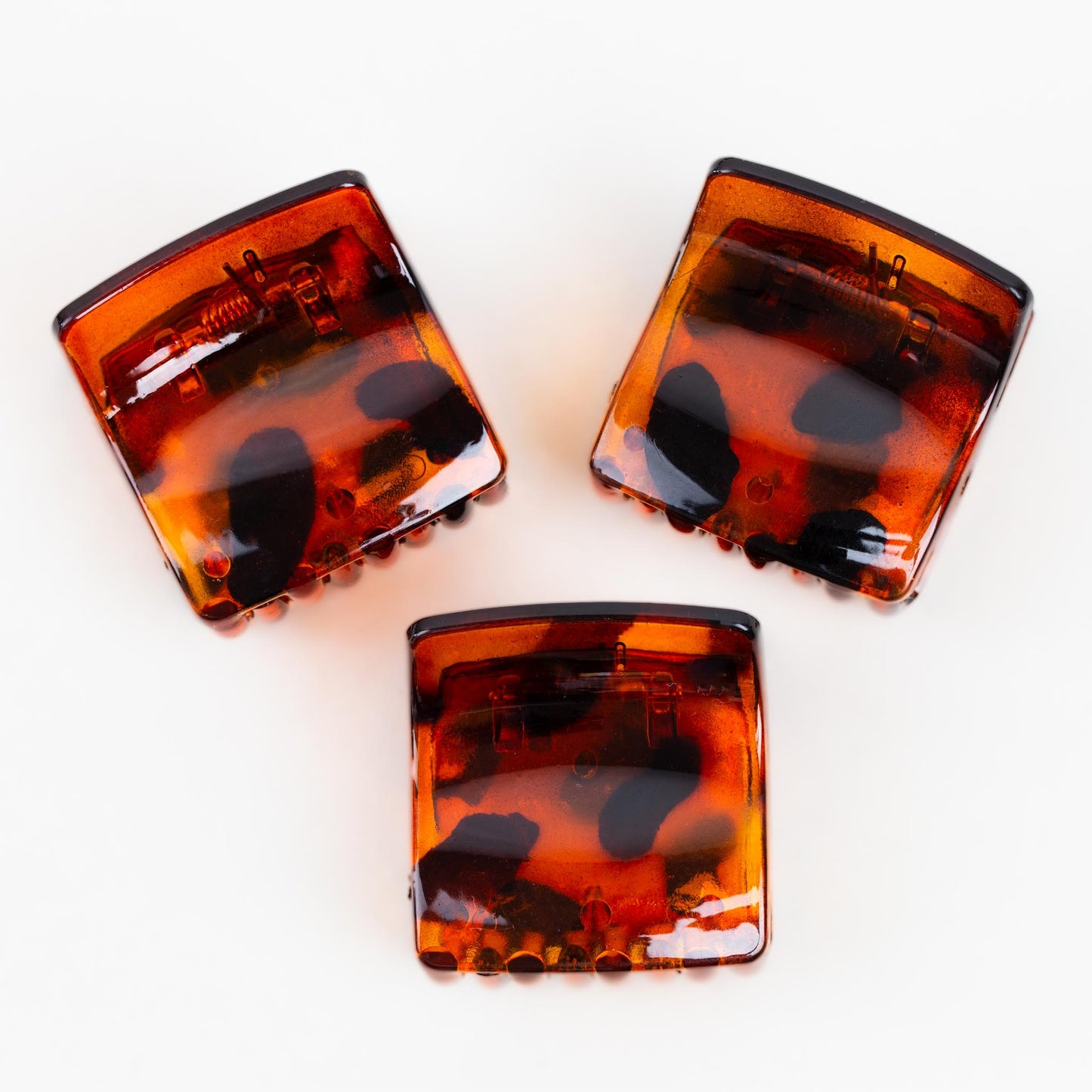 Clame de păr mici cu formă pătrată și animal print, set 3 buc - Maro