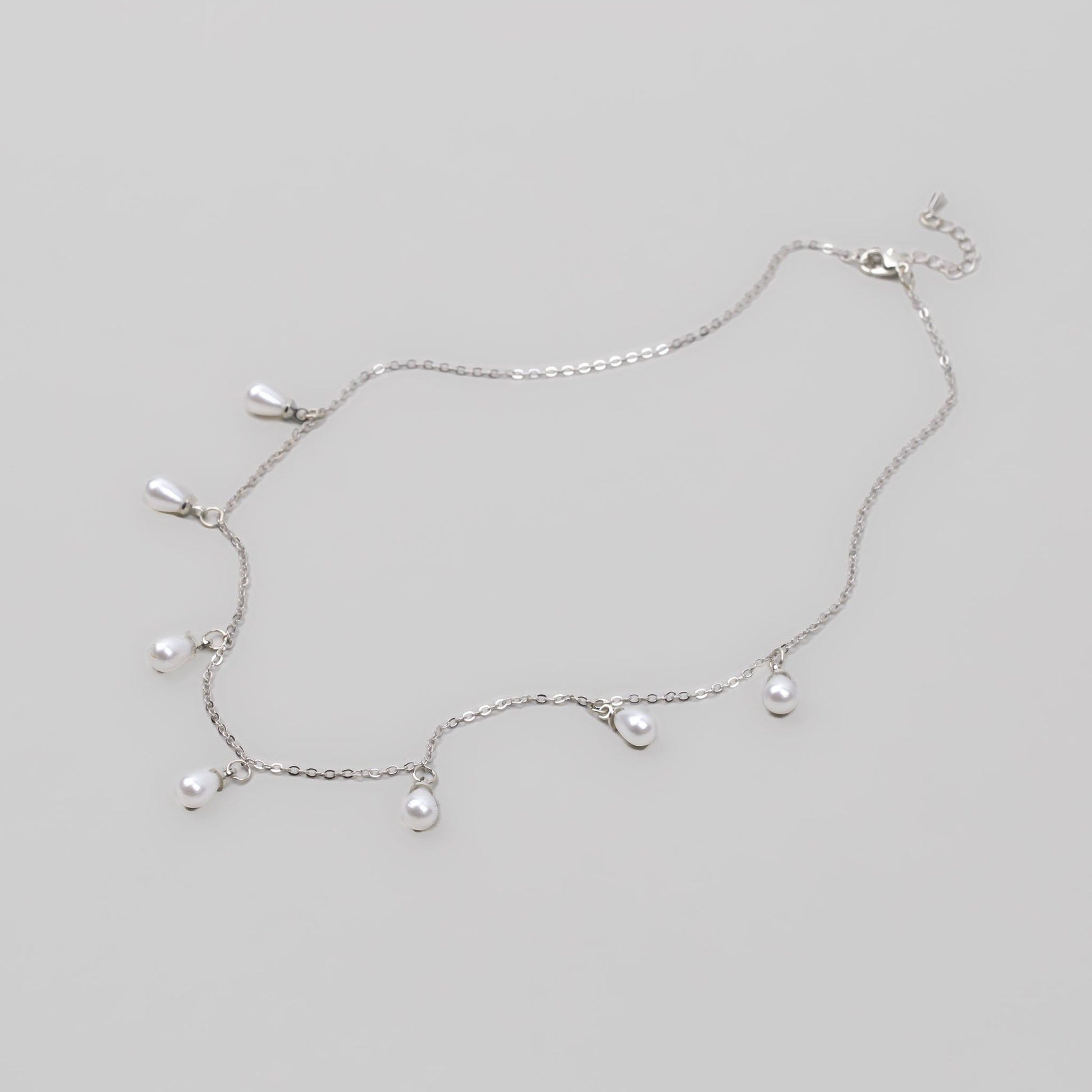 Colier cu lănțișor și perle - Argintiu