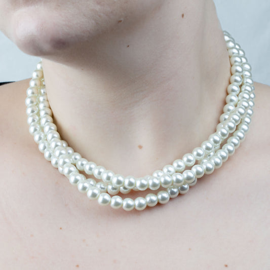 Colier cu perle la baza gâtului, 3 straturi - Alb