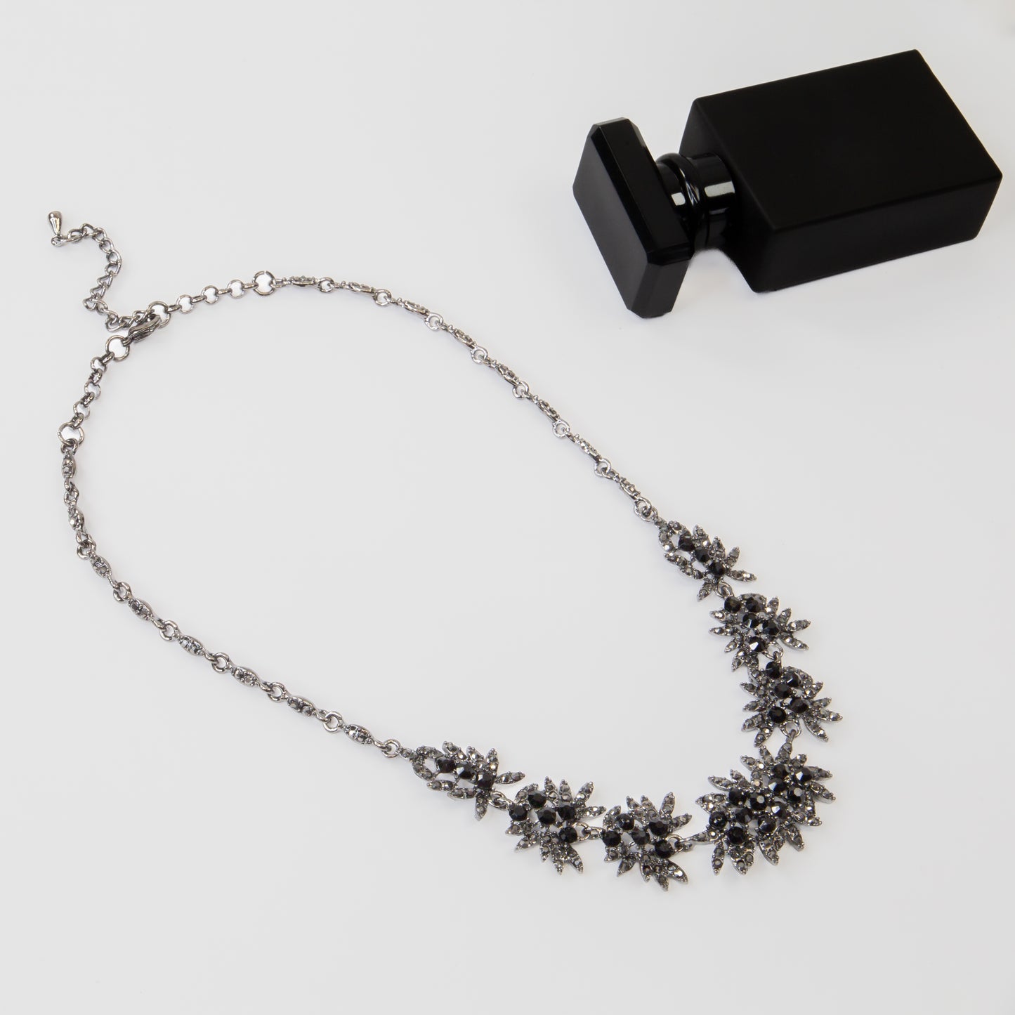 Colier elegant cu pietre negre - Midnight Leaves