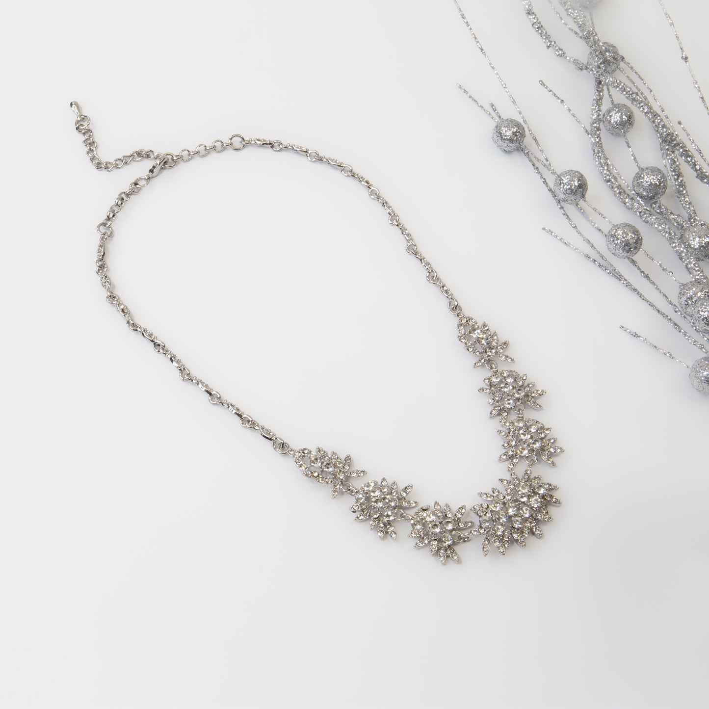 Colier elegant cu pietre strălucitoare - Crystal Leaves