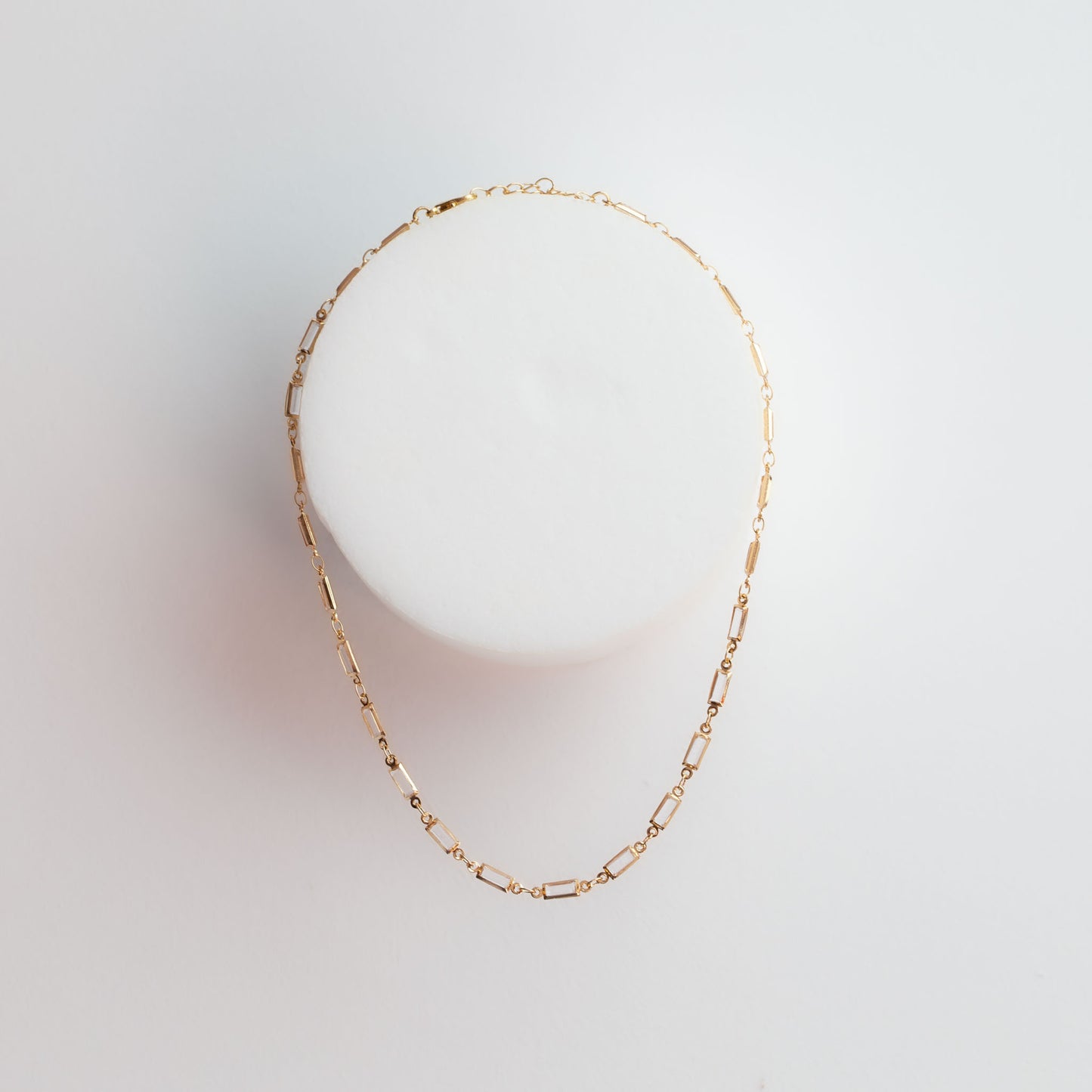 Colier tip choker cu pietre transparente