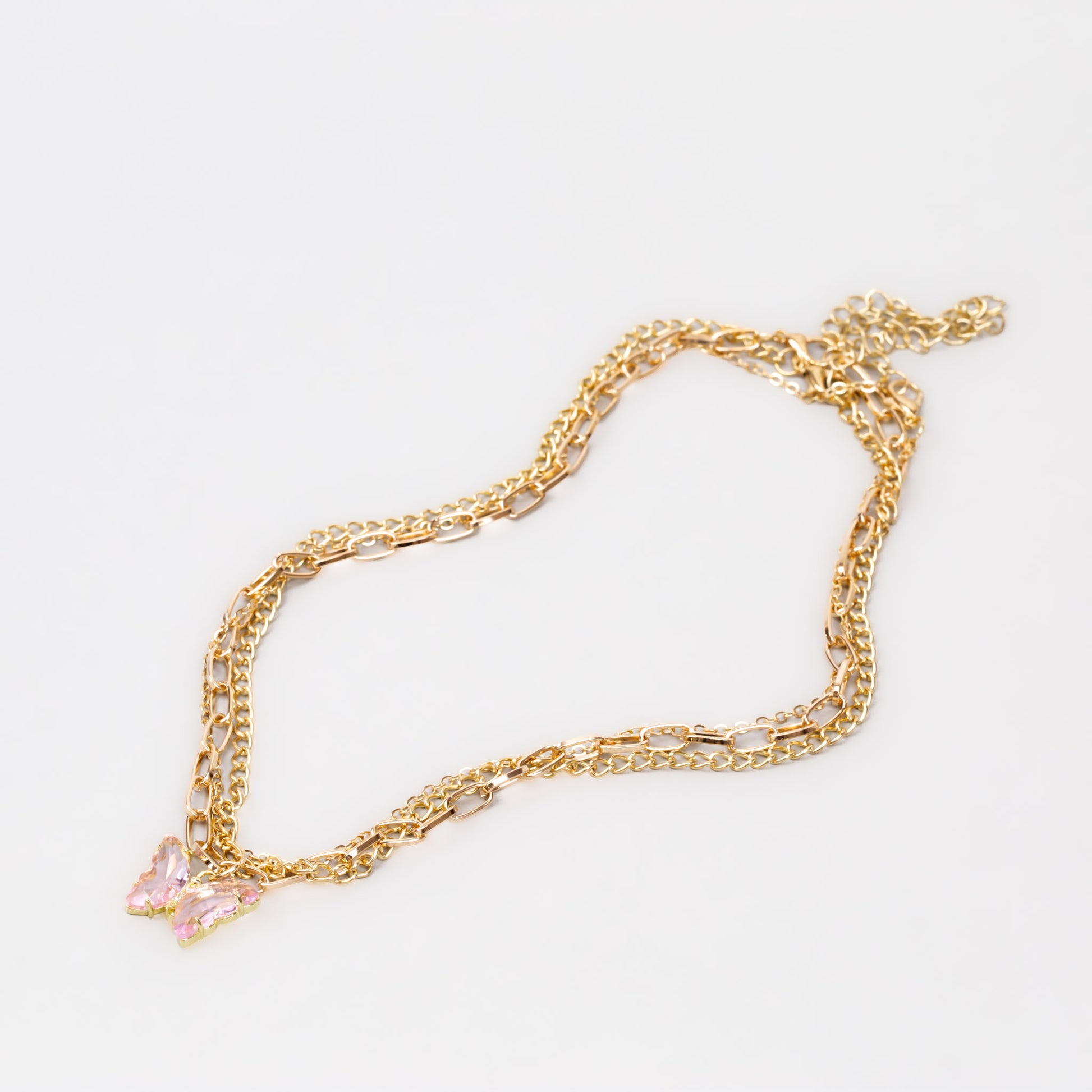 Coliere cu lanț auriu și pandantiv în formă de fluture cu pietre, set 3 buc - Roz